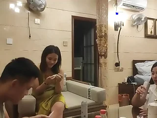 Very fashionable Chinese beauty, looks like a young woman
